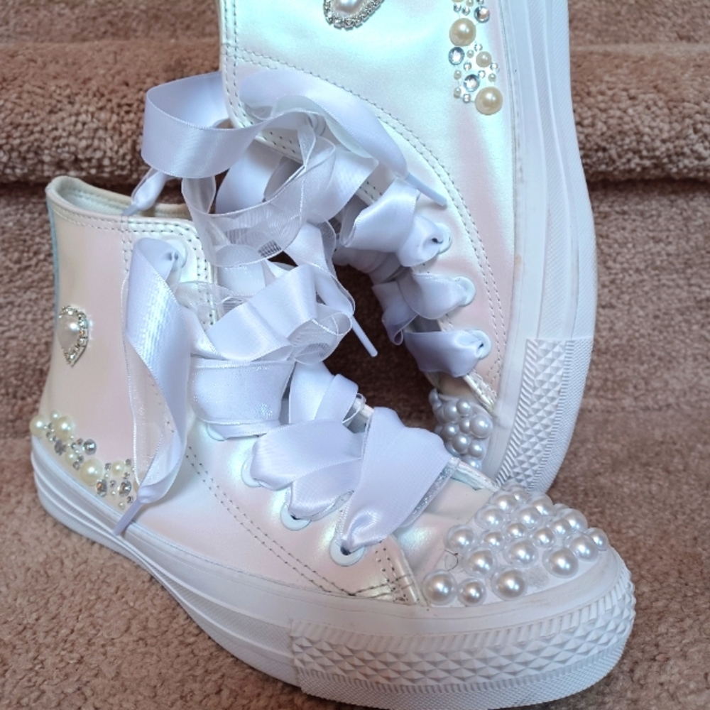 Custom Made mother of pearl Converse size  6